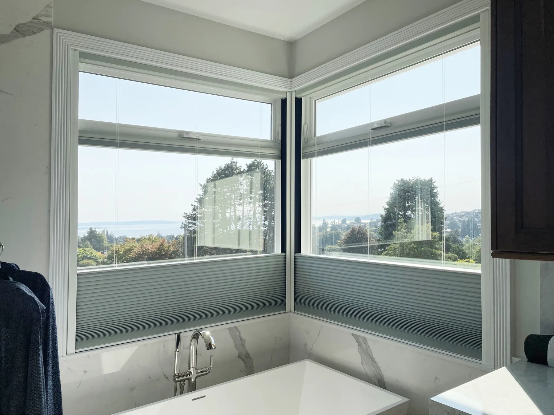 Motorized Blackout Honeycomb Shades for Bathroom in Magnolia, Seattle