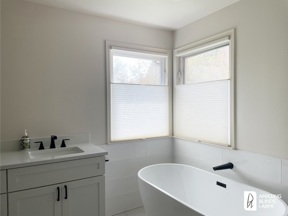 Versatile Top-Down/Bottom-Up Honeycomb Shades on SE 22nd Way in Sammamish, WA
