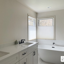 Versatile-Top-DownBottom-Up-Honeycomb-Shades-on-SE-22nd-Way-in-Sammamish-WA 0